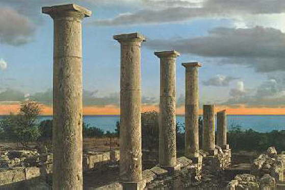 db_monument-apollo-temple-curium23