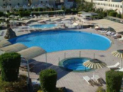 Desert INN Hurghada - Pool1