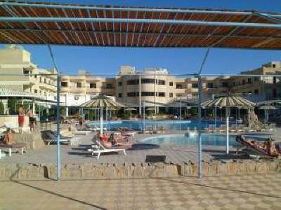 Desert INN Hurghada - Pool8