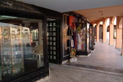 Paradise Golden 5 Hotel-Shopping