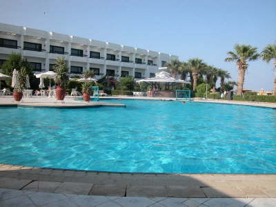 Safir Hotel Hurghada - pool view 