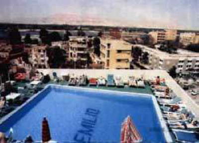 Emilio Hotel - pool