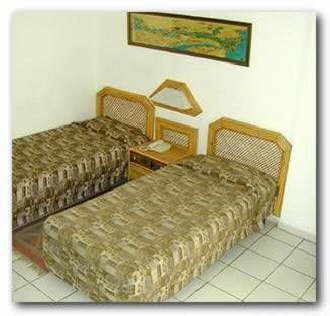 Gaddis Hotel - Room2