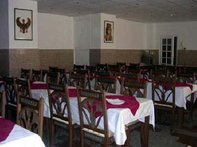 New Pola Hotel - Restaurant