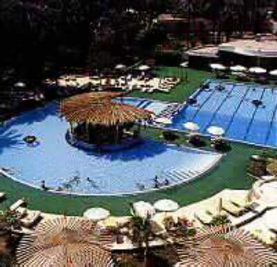 Sofitel Winter Palace Hotel - poolview