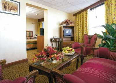 Tamr Henna Nile Cruise - lounge