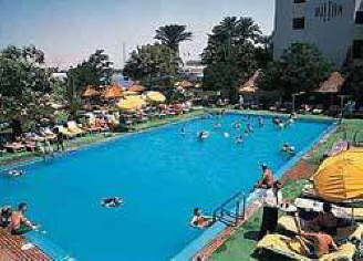Hilton Luxor Hotel - pool