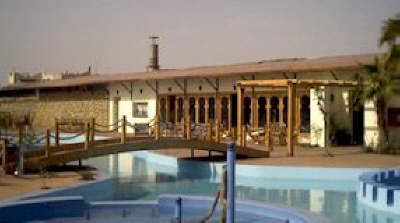 Cliff-Top Hotel-poo2l