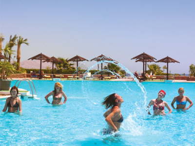 Coral Beach Montazah resort Sharm-swimming
