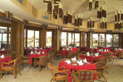 Pyramisa Sharm Resort-restautant-01