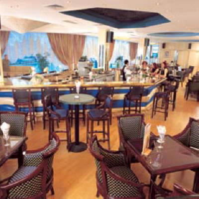 cairopyramids_bar