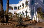oasis_frontview_300