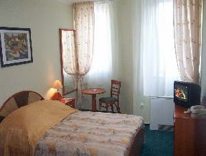 Baross Hotel 4