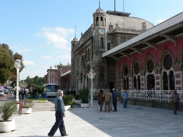 800px-Sirkeci-station_Orient_Express